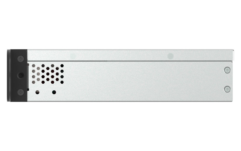 Switch de QNAP QSW-M3224-24T Lateral Izquierdo - 41104