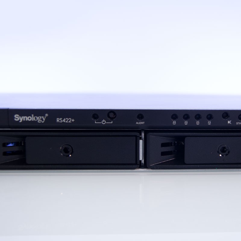 RS422+ NAS 4 bahías Rack - AMD Ryzen R1600 2 núcleos 3.1GHz, 2GB DDR4 - 39070
