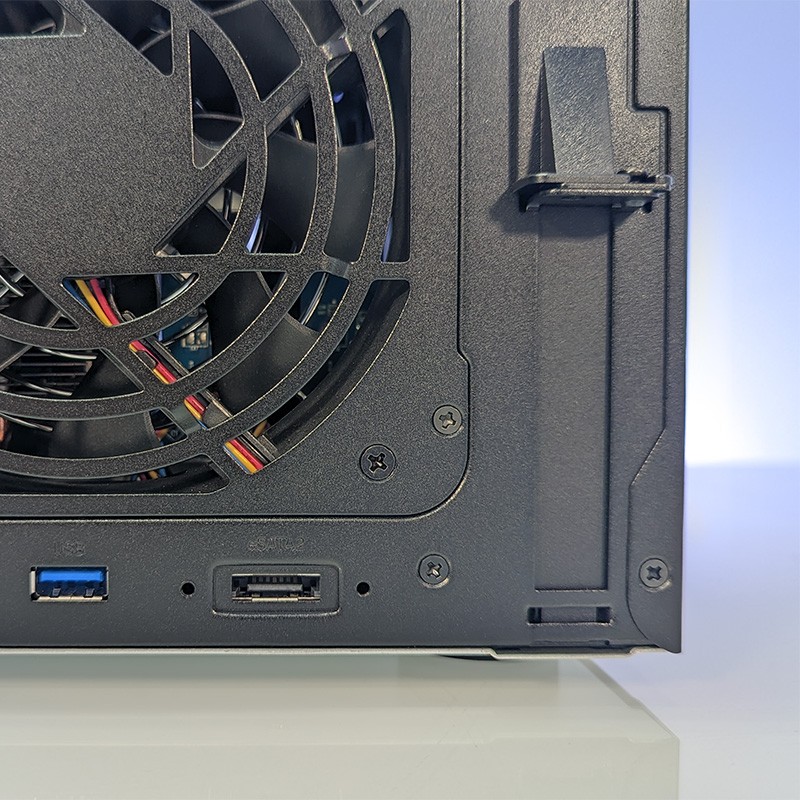 Synology DS1823xs+ Almacenamiento NAS - 39409